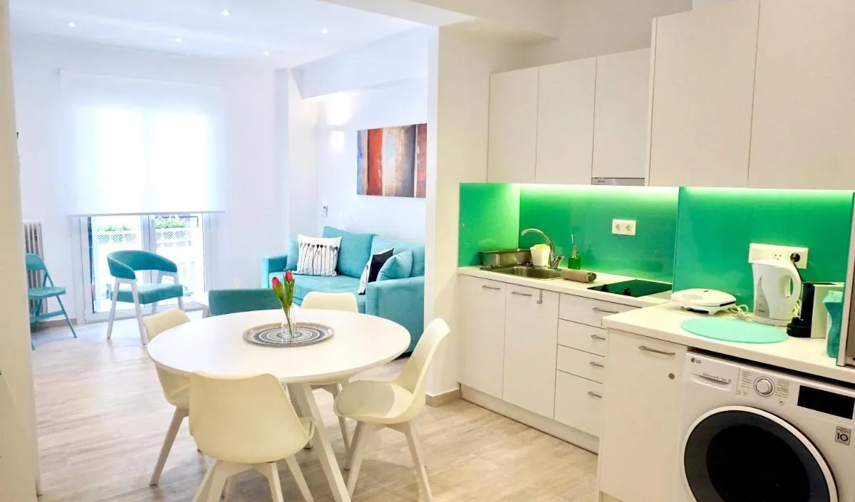 Image of Minimal Fresh Design Apt in Athens