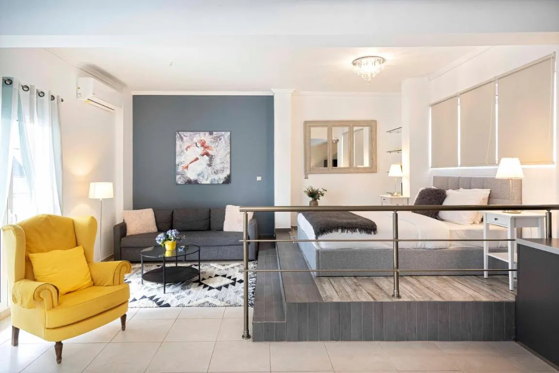 Image of Mirabella spacious studio
