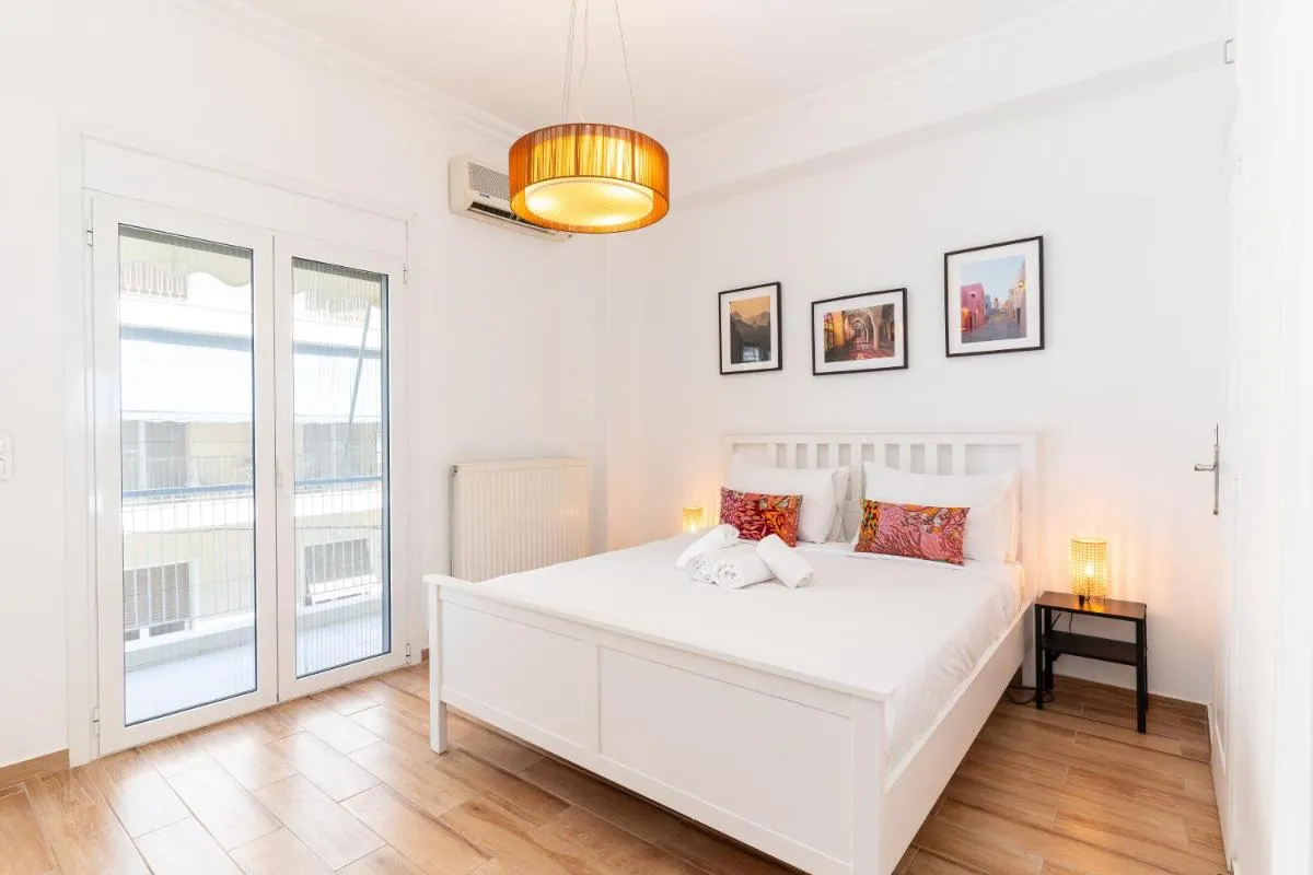 Image 5 of Modern Apartment, Short Walk to Acropolis Sites