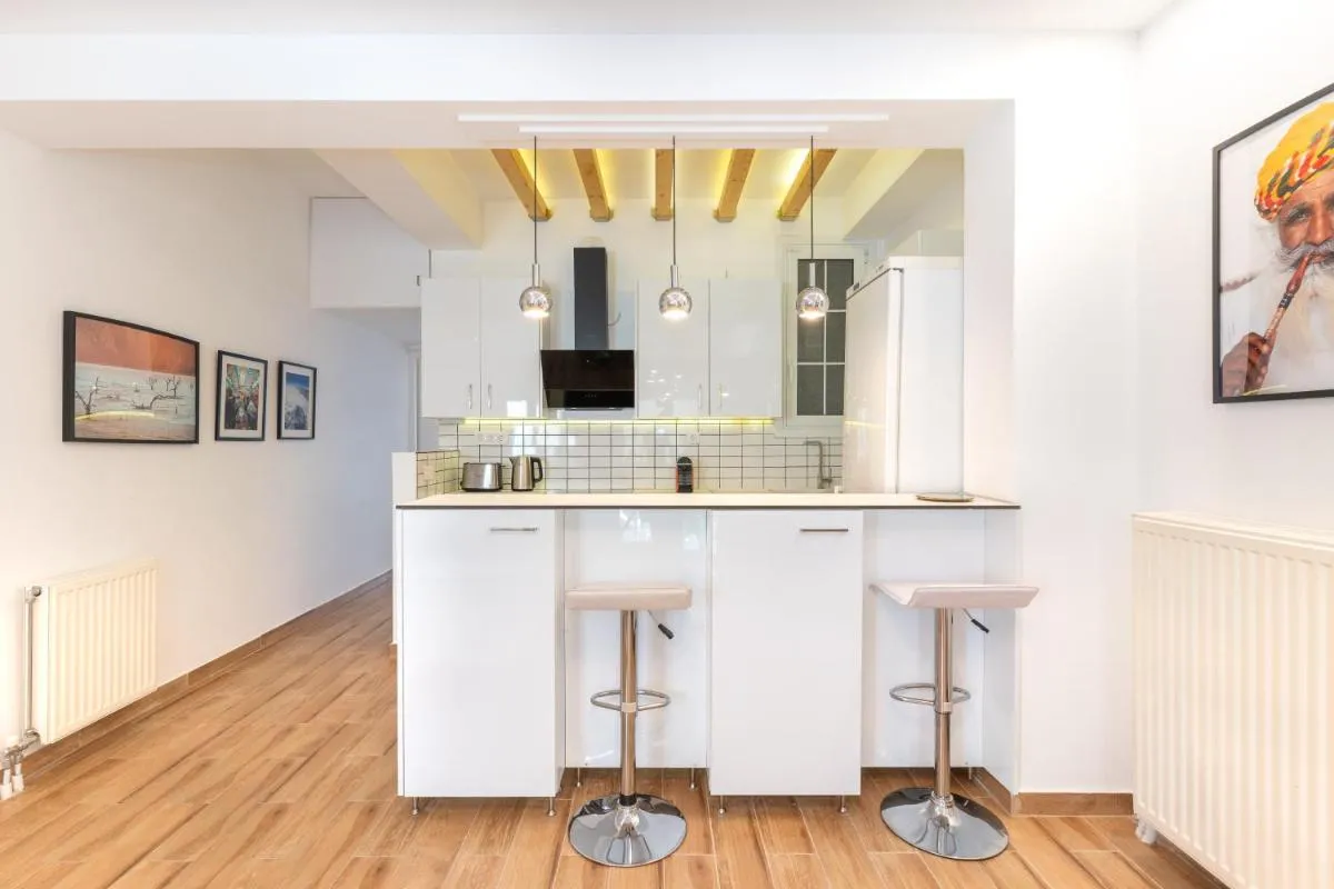 Image 1 of Modern Apartment, Short Walk to Acropolis Sites