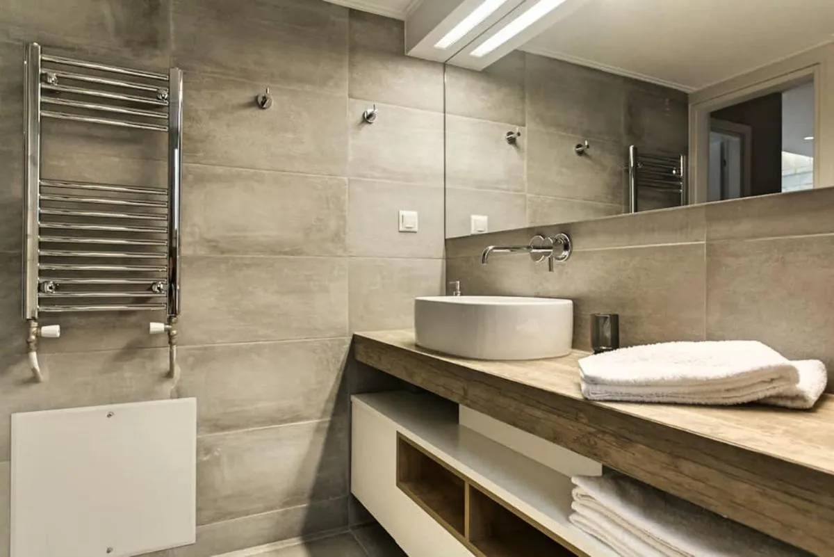 Image 2 of Modern Design Acropolis Flat