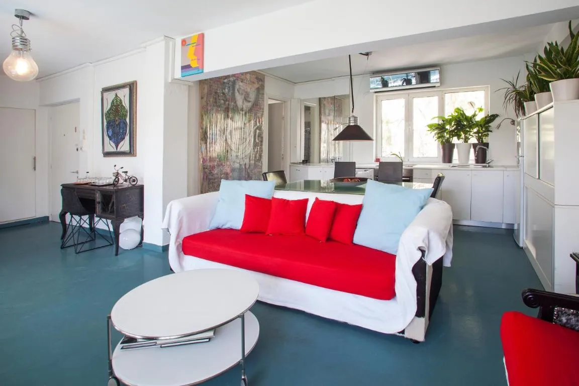 Image of Modern, fully equipped apt with private balcony – CT1