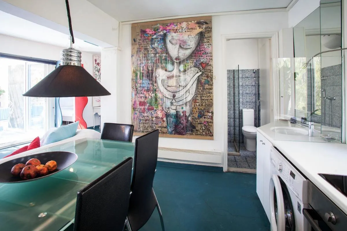 Image 3 of Modern, fully equipped apt with private balcony – CT1