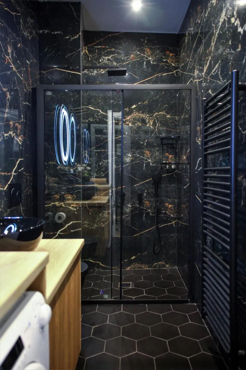 Image 3 of Neo Luxury Suite