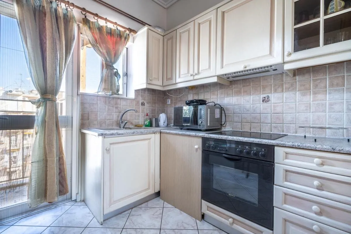 Image 2 of N.kosmos metro st. 1 bedroom 5 pers flat by MPS