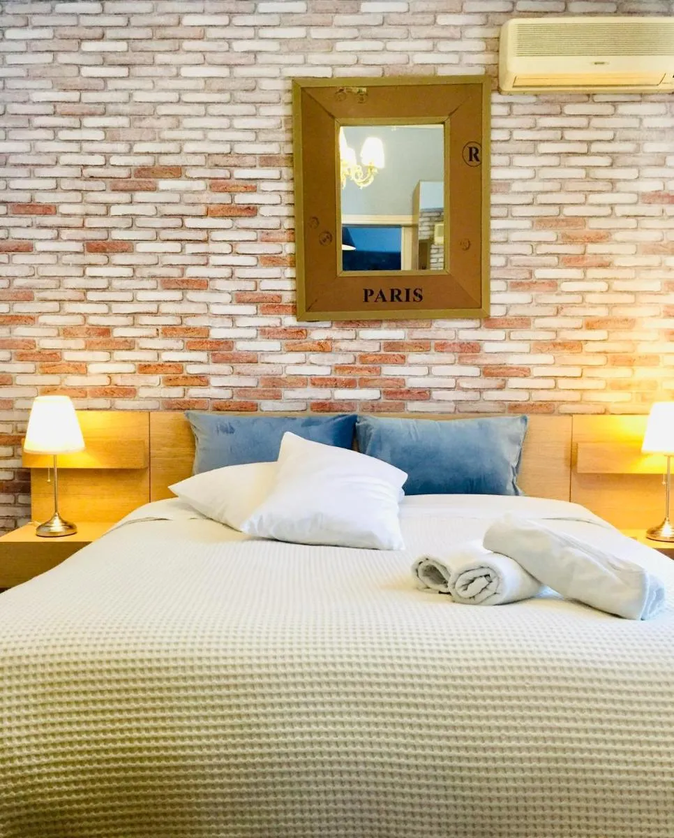 Image 4 of Olympian Zeus apartments