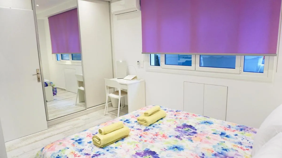 Image 2 of Peaceful Urban Oasis Apt in Athens