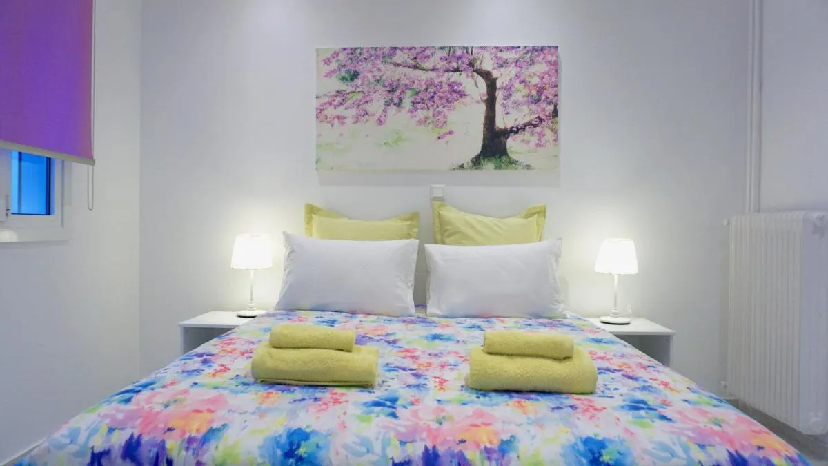 Image 1 of Peaceful Urban Oasis Apt in Athens