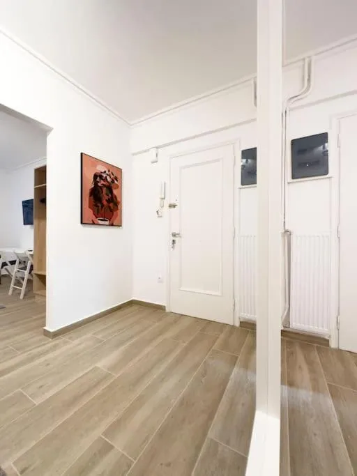 Image 5 of Petite Retreat in Kolonaki, Athens /Netflix