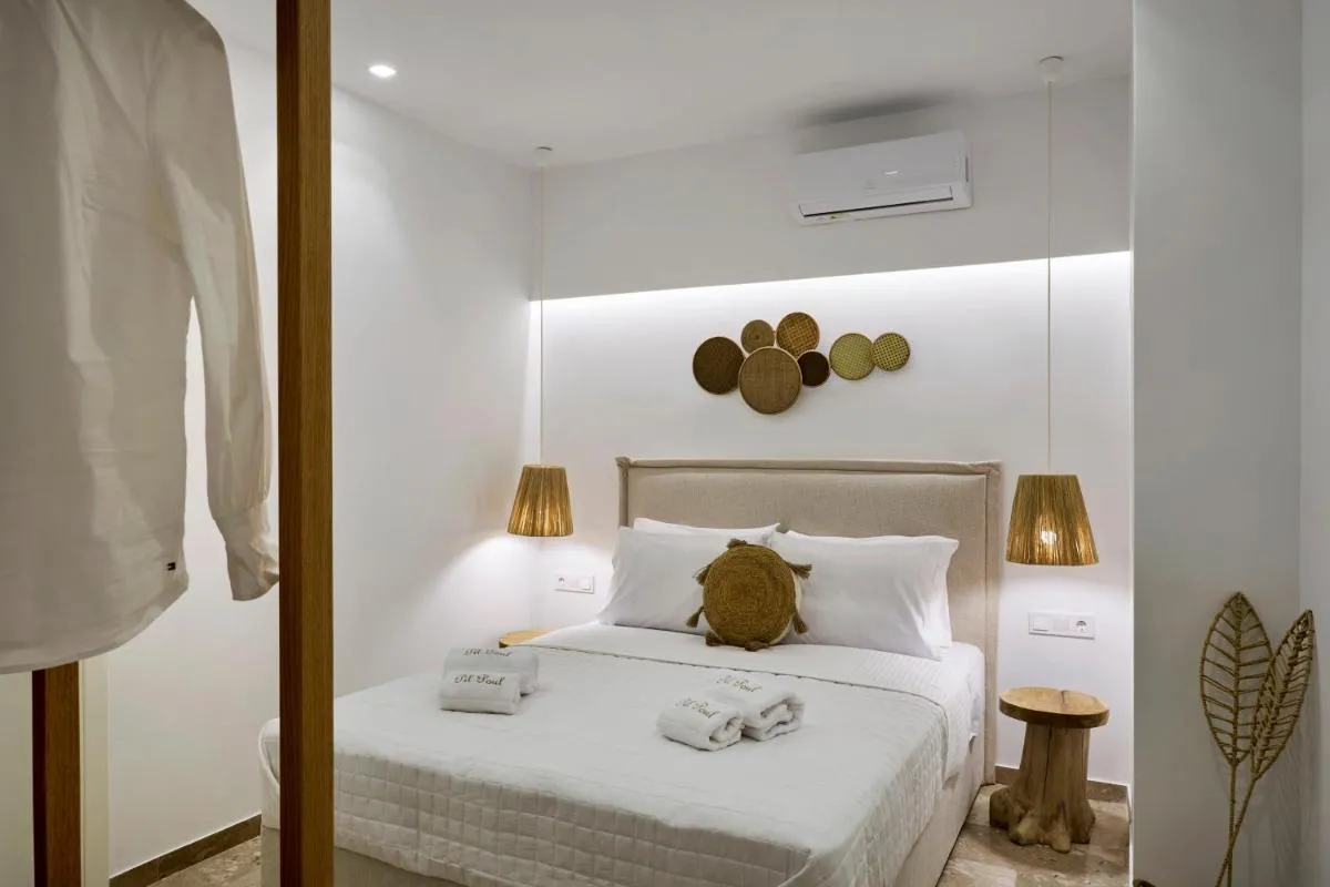 Image 1 of Pil Poul Athens Rooms