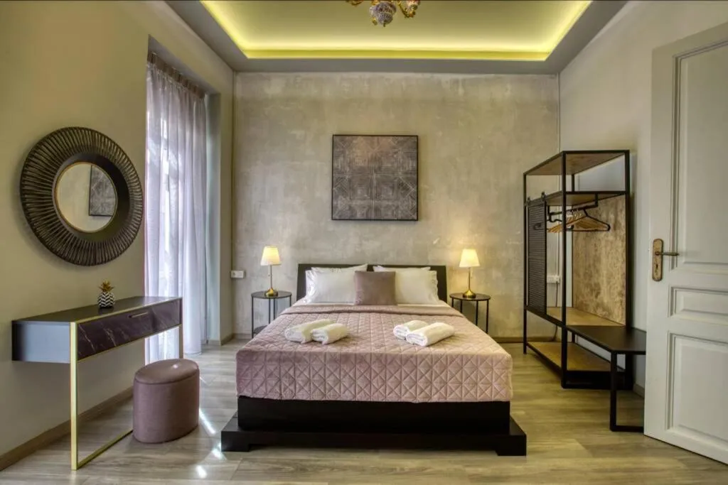 Image 1 of Plaka Filotheis House B