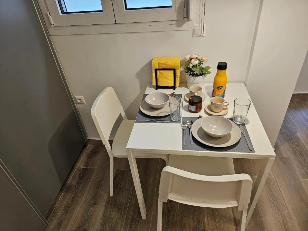 Image 3 of Platon Stylish Apartment