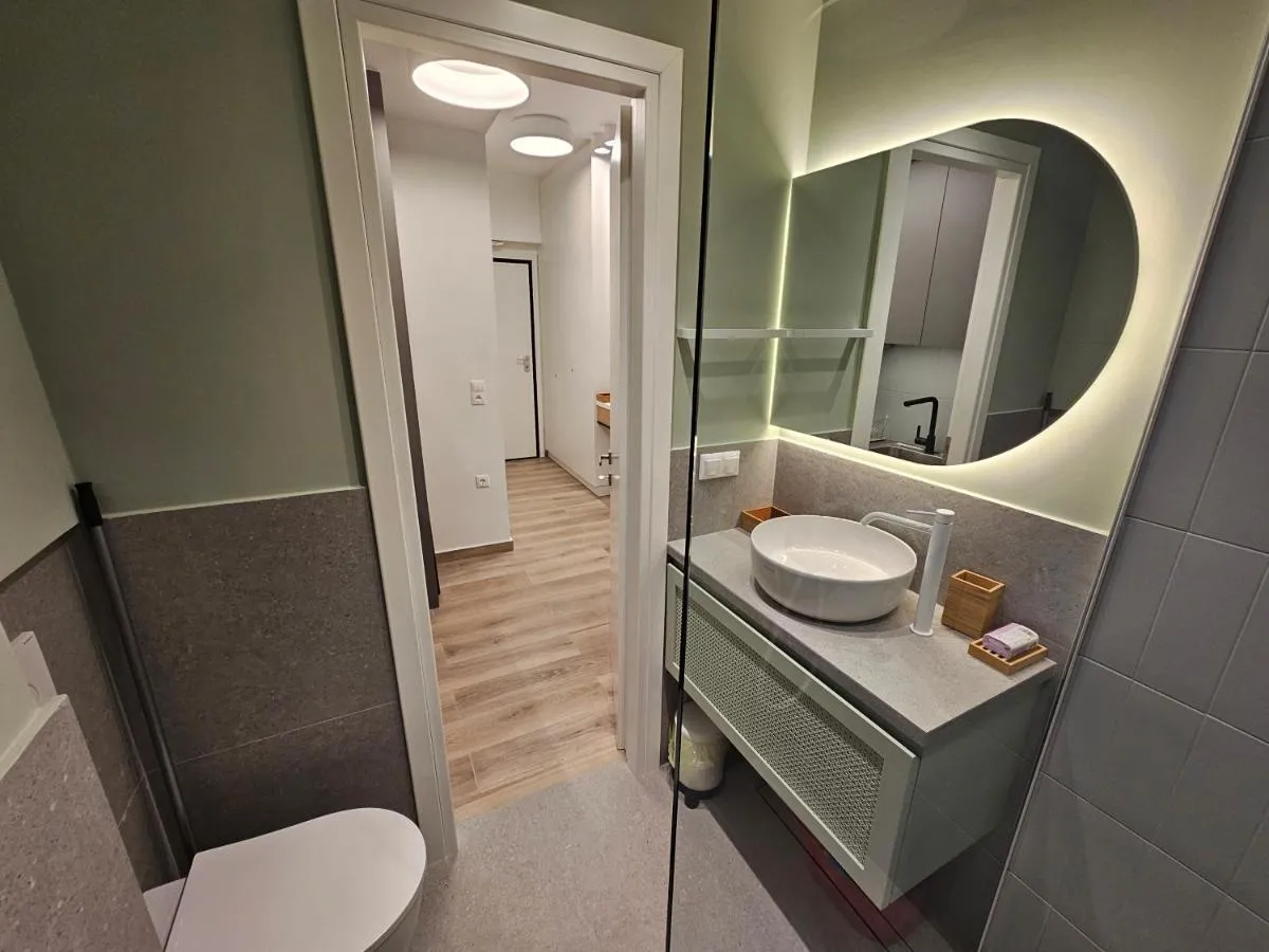 Image 2 of Platon Stylish Apartment