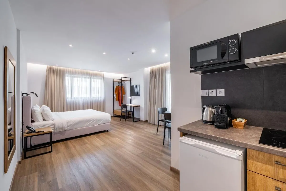 Image 3 of Pnoe Urban Living