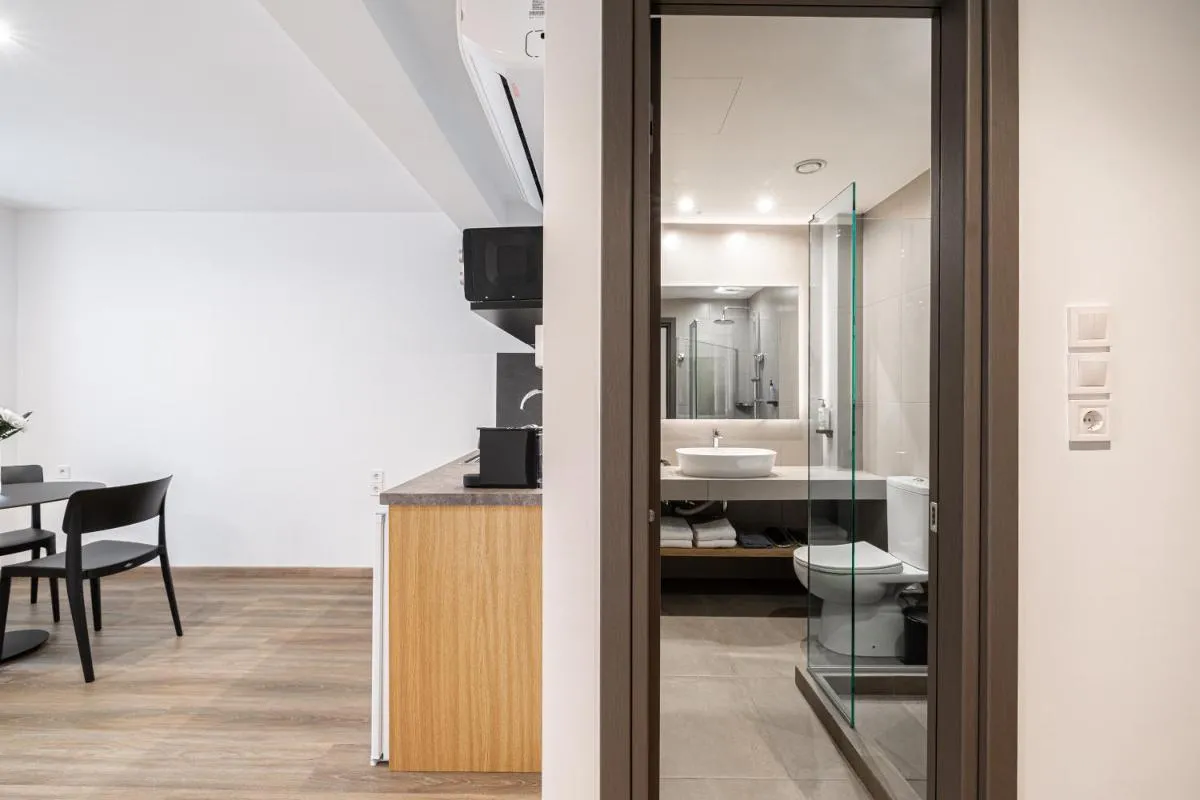 Image 2 of Pnoe Urban Living