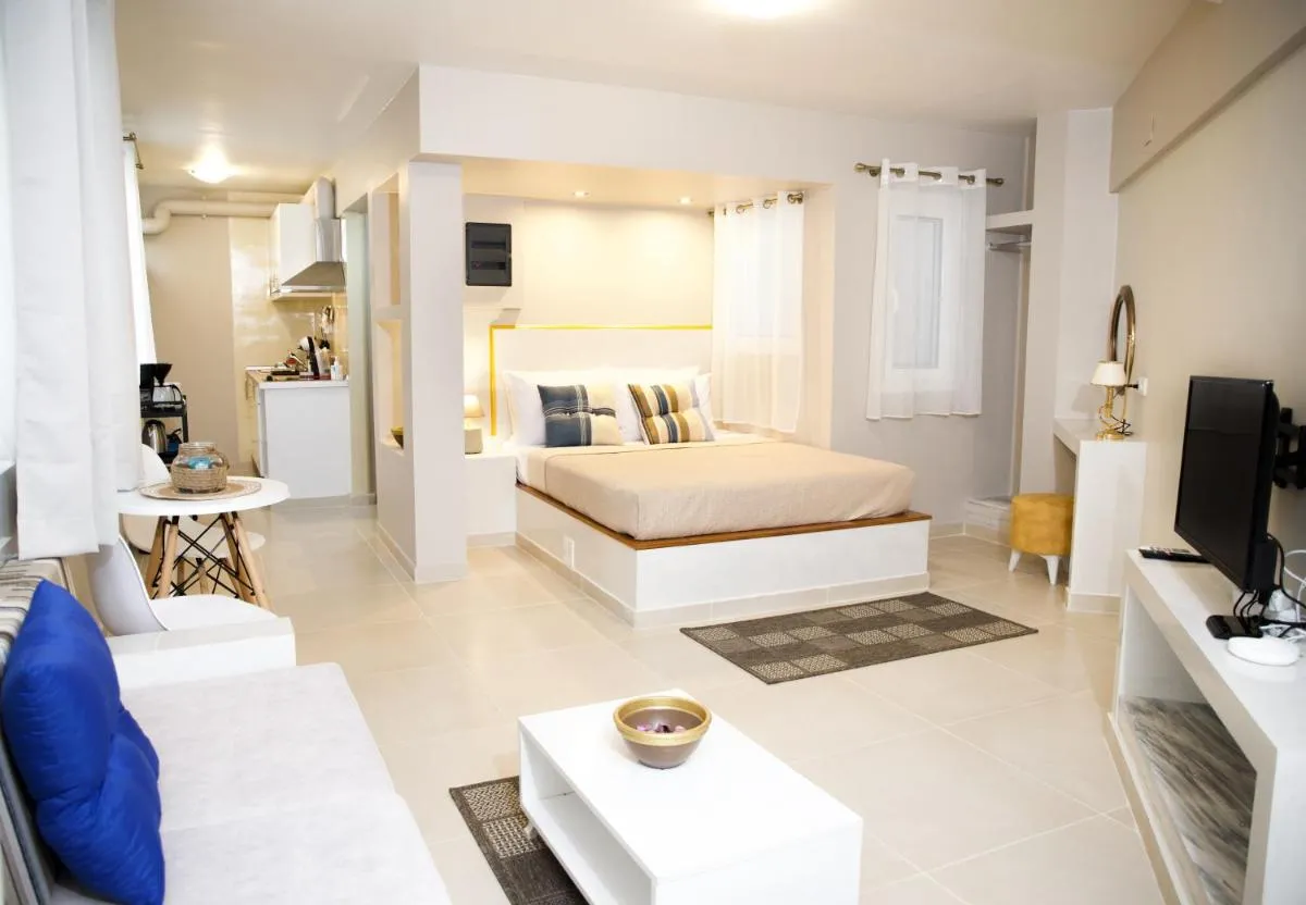 Image 4 of Praxitelis Luxury Apartments