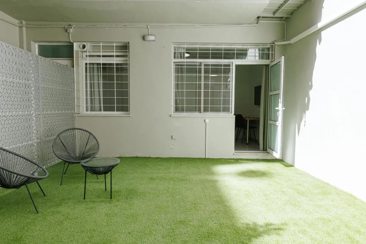 Image 3 of Snug studio apartment with pvt garden access I