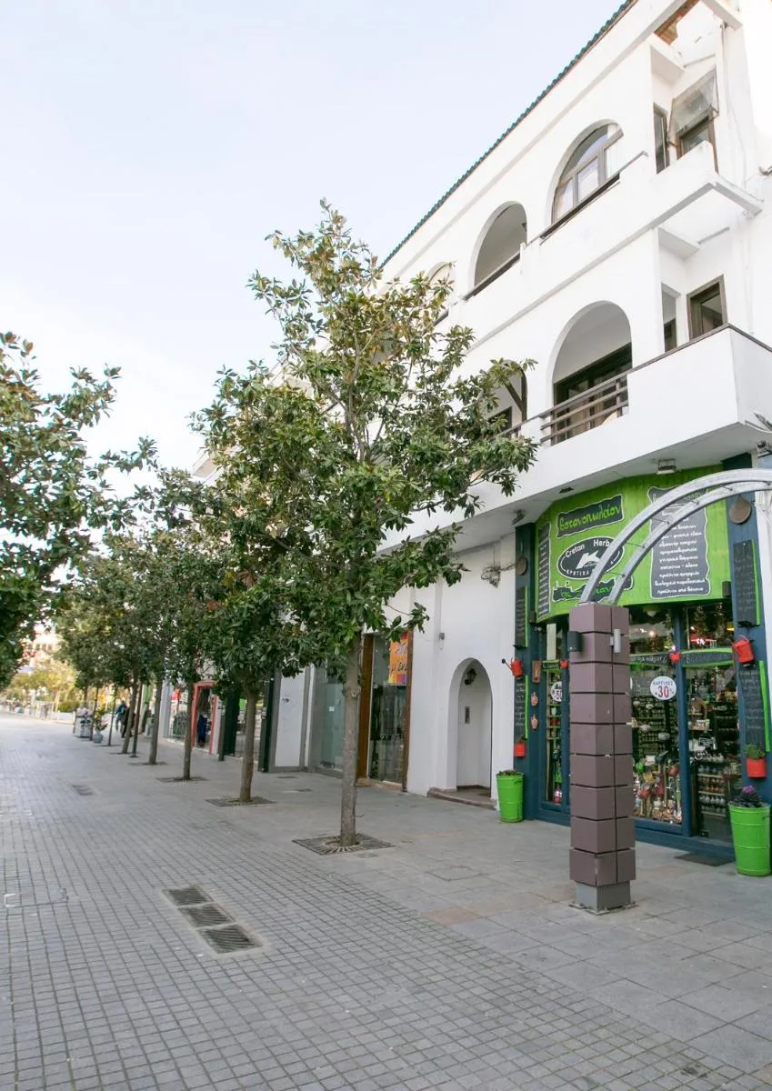 Image 5 of Spacious Apartment Next To Metro – Marousi