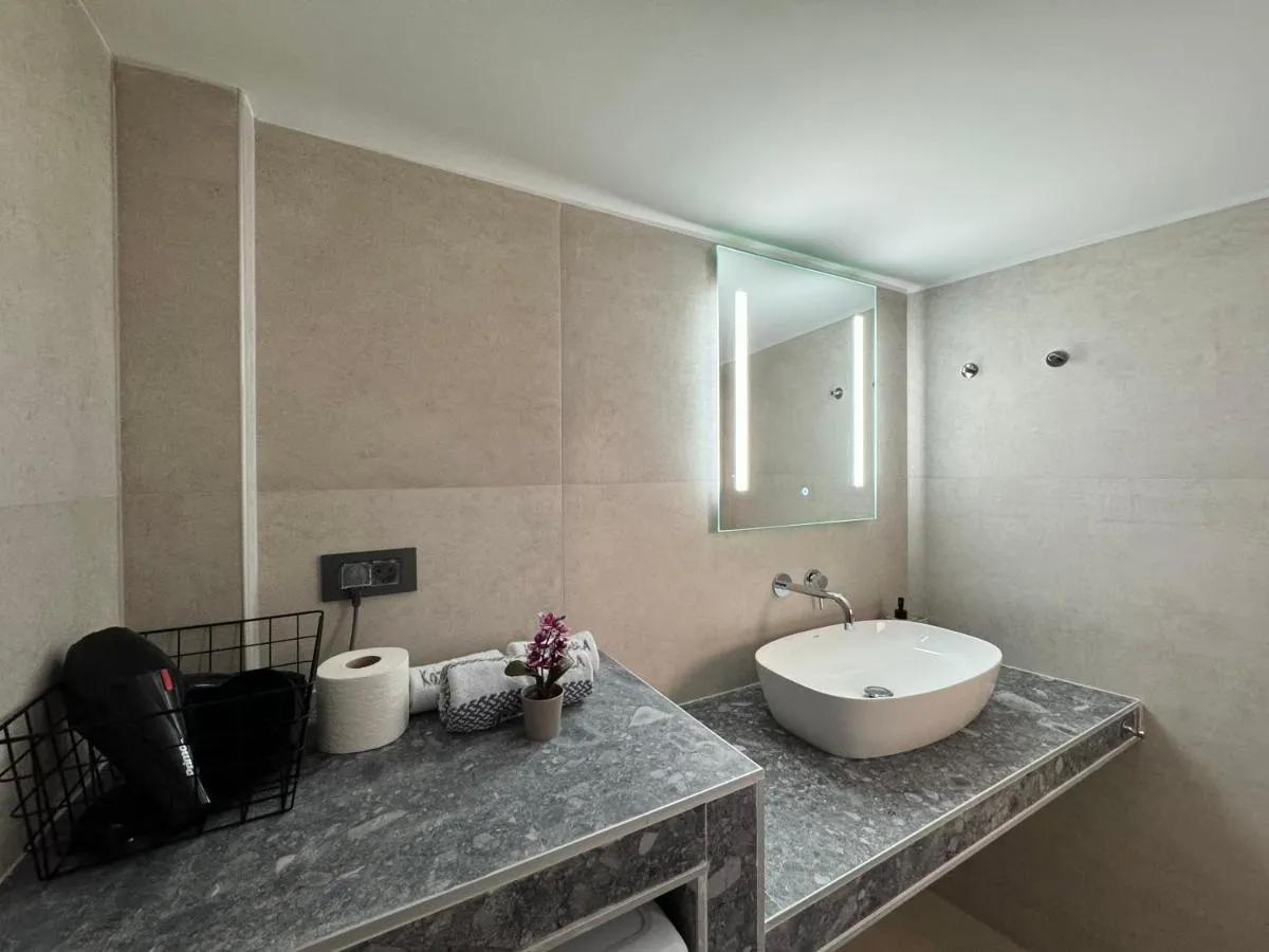 Image 2 of Spacious Apartment near Monastiraki by Kozy Koala