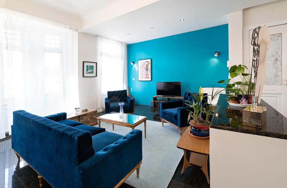 Image 4 of Spacious & Artistic Retro 2BD Apt with SAUNA