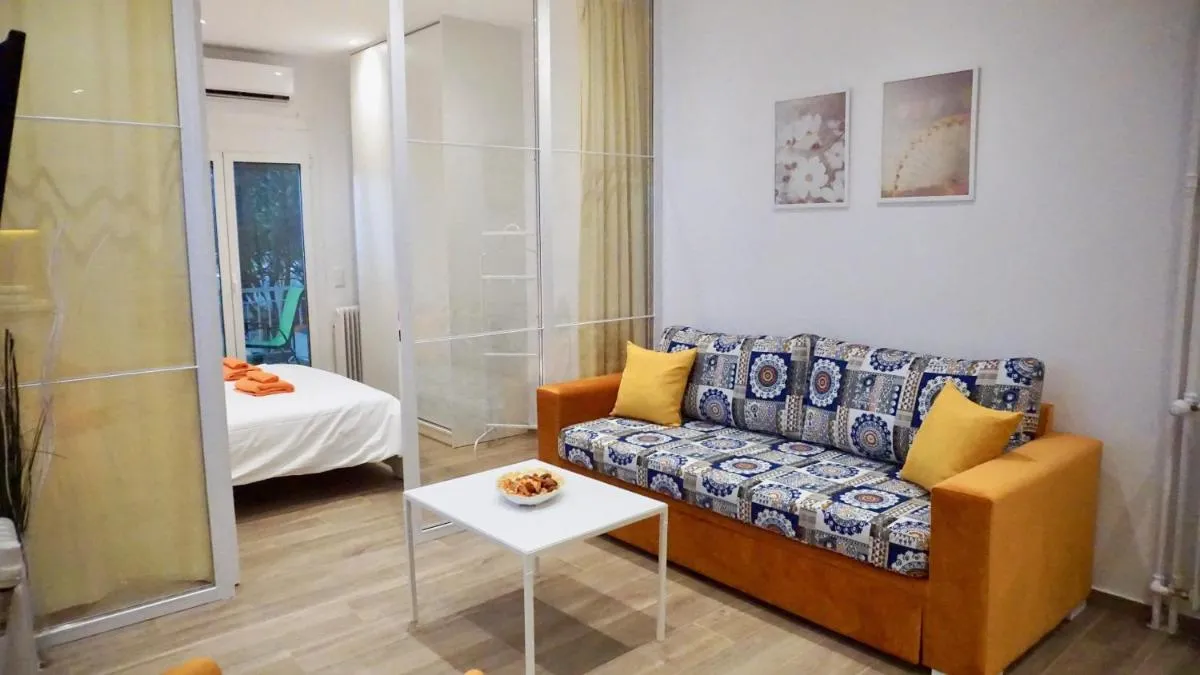Image 6 of Spacious Peaceful Studio in Athens