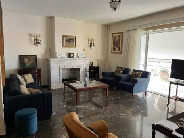 Image 4 of Spacious and sunny appartment in Cholargos