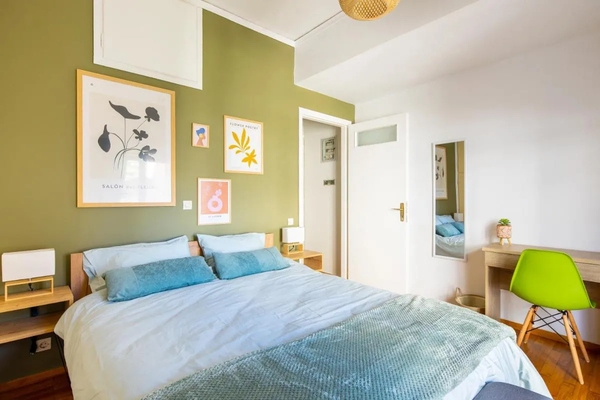 Image 1 of Spacious apartment with partial Acropolis view