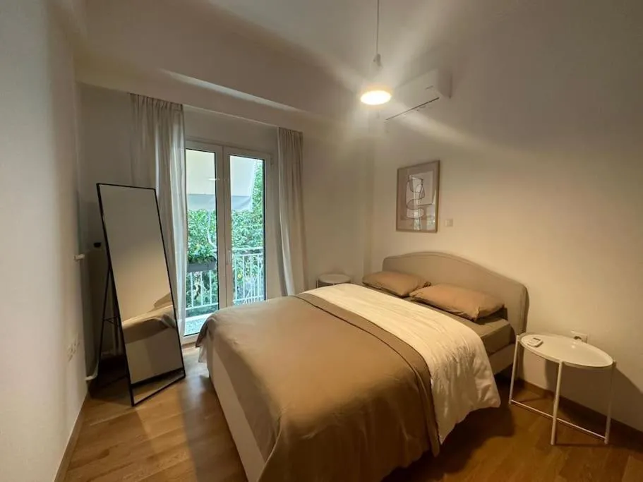 Image 1 of Spacious stulish 2 bd flat