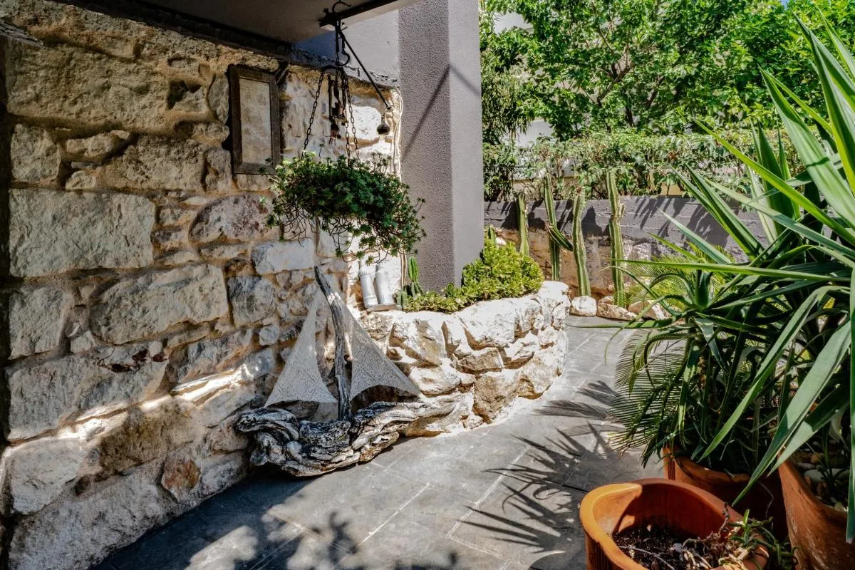 Image 5 of Stone House