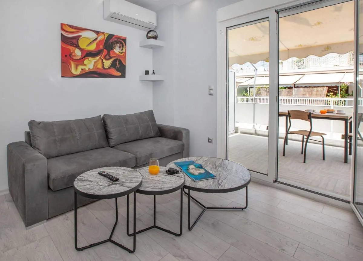 Image 3 of Studio penthouse near Acropolis Museum by GHH