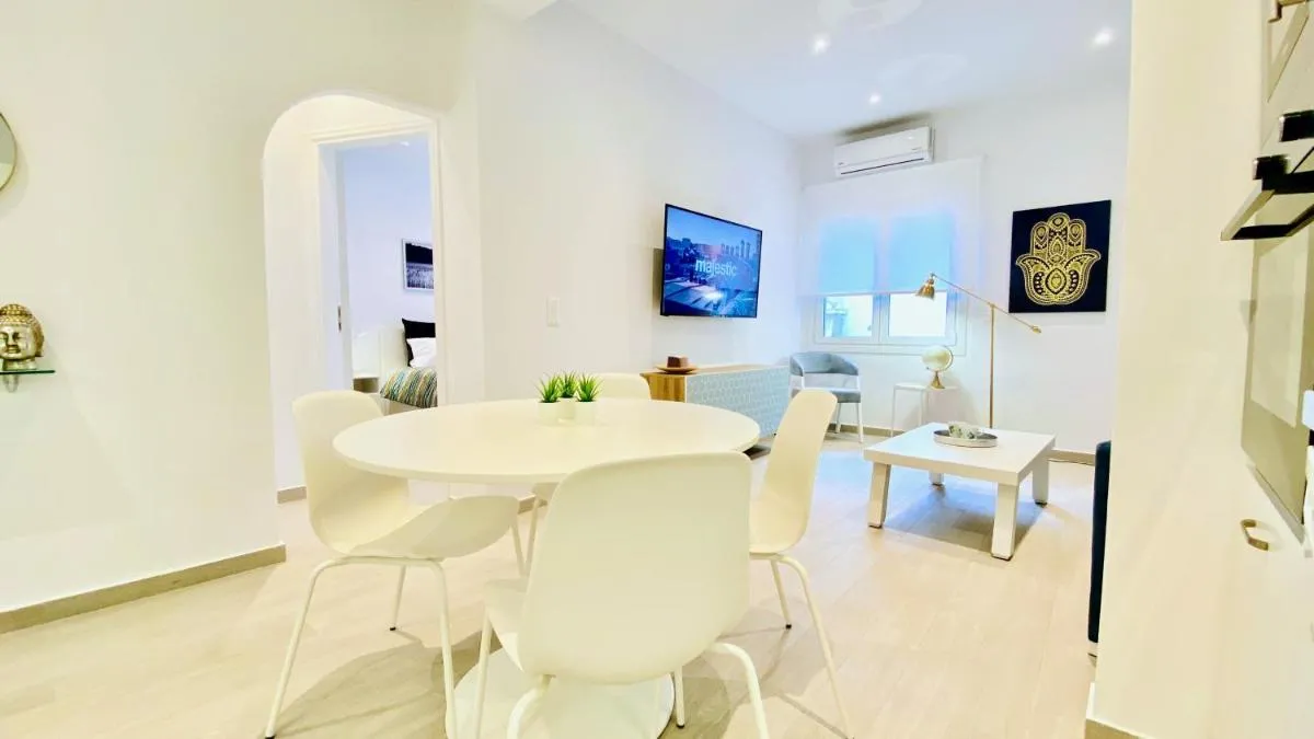 Image 3 of Stunning Cozy Apartment in Athens