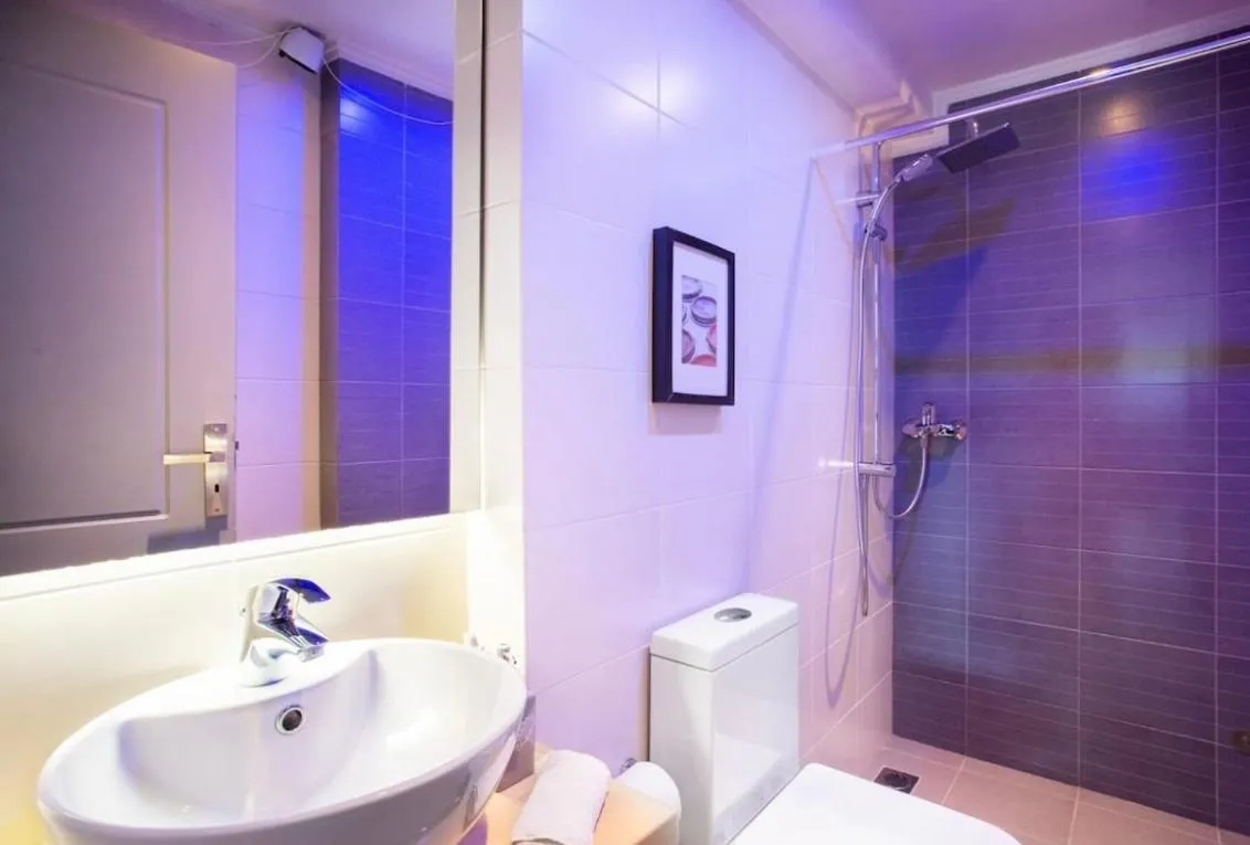 Image 2 of Stylish Boutique Loft With Private Balcony