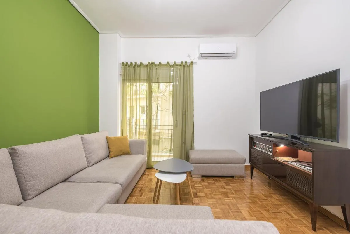 Image 4 of Stylish Luxury Apartment at Ampelokipi metro station
