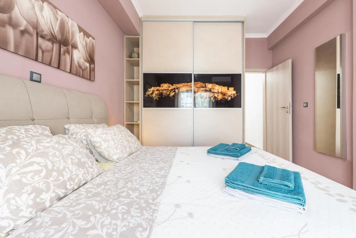 Image 3 of Stylish Luxury Apartment near Acropolis at Neos Kosmos metro station