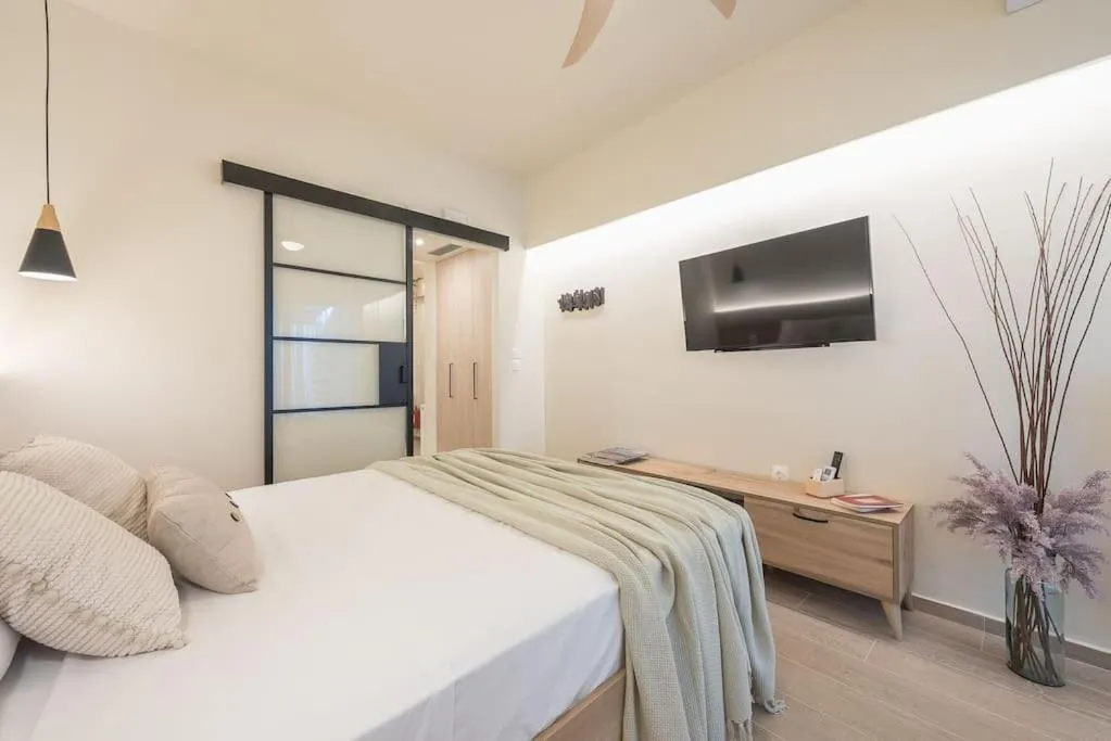 Image 1 of Stylish Suite in the Heart of Athens