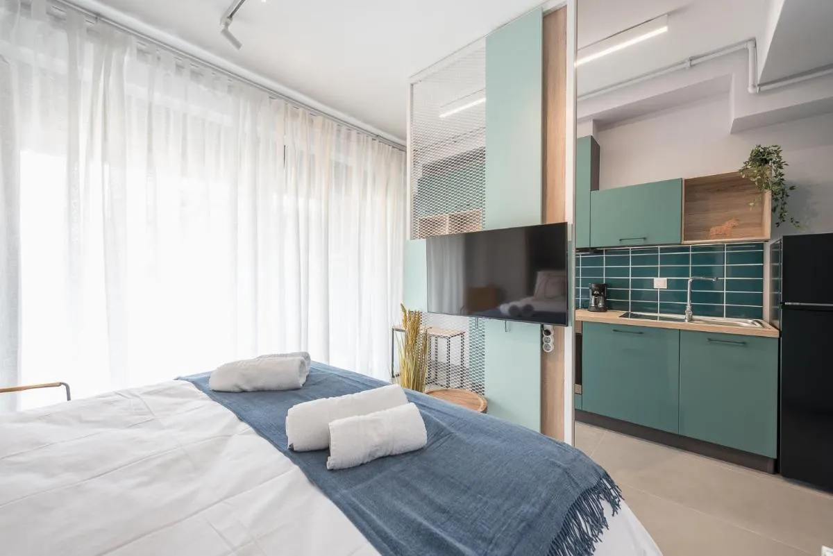 Image 6 of Stylish Urban Suites