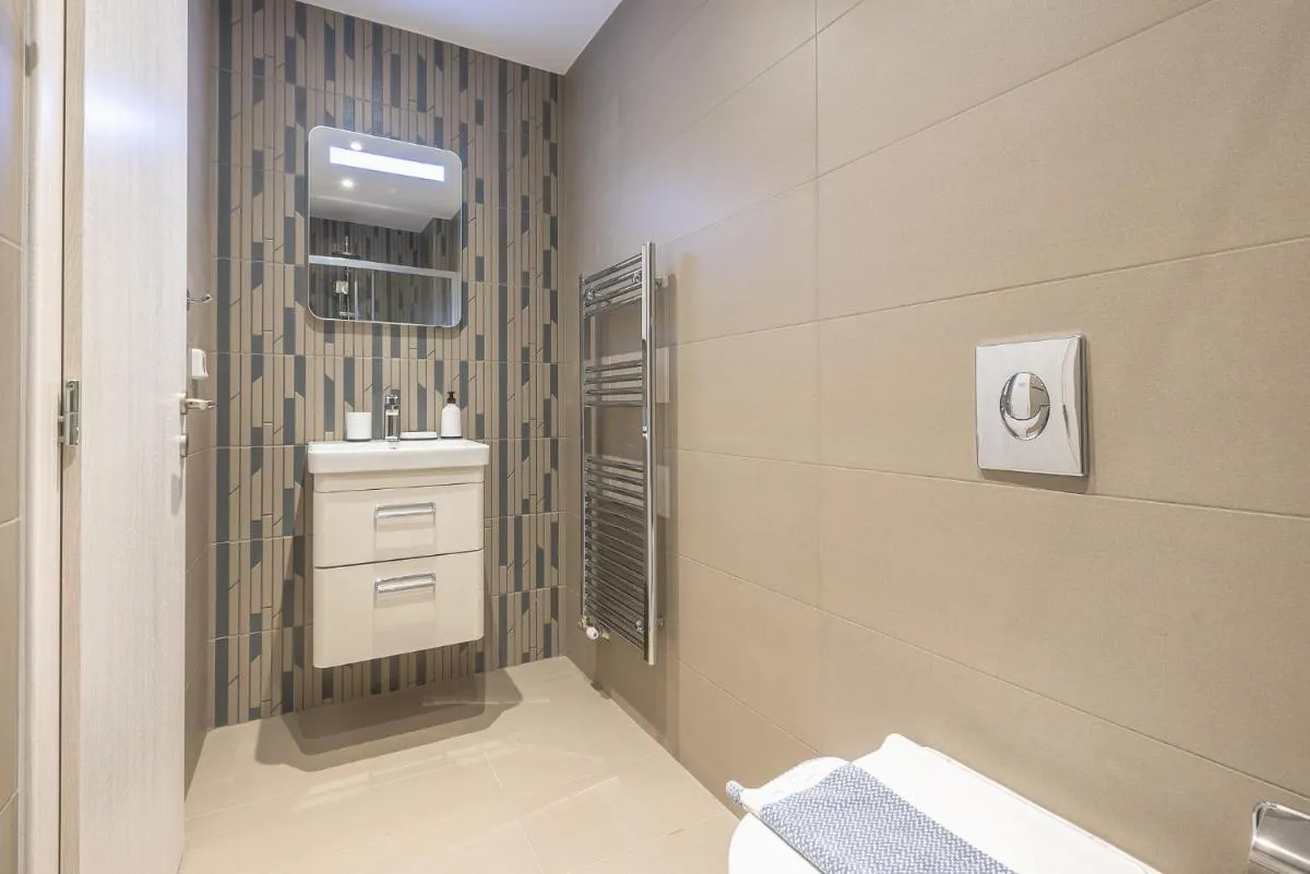 Image 5 of Stylish Urban Suites