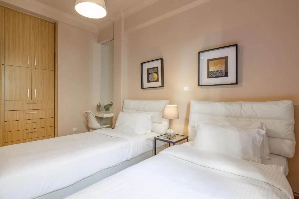 Image 1 of Stylish flat overlooking the temple of Zeus