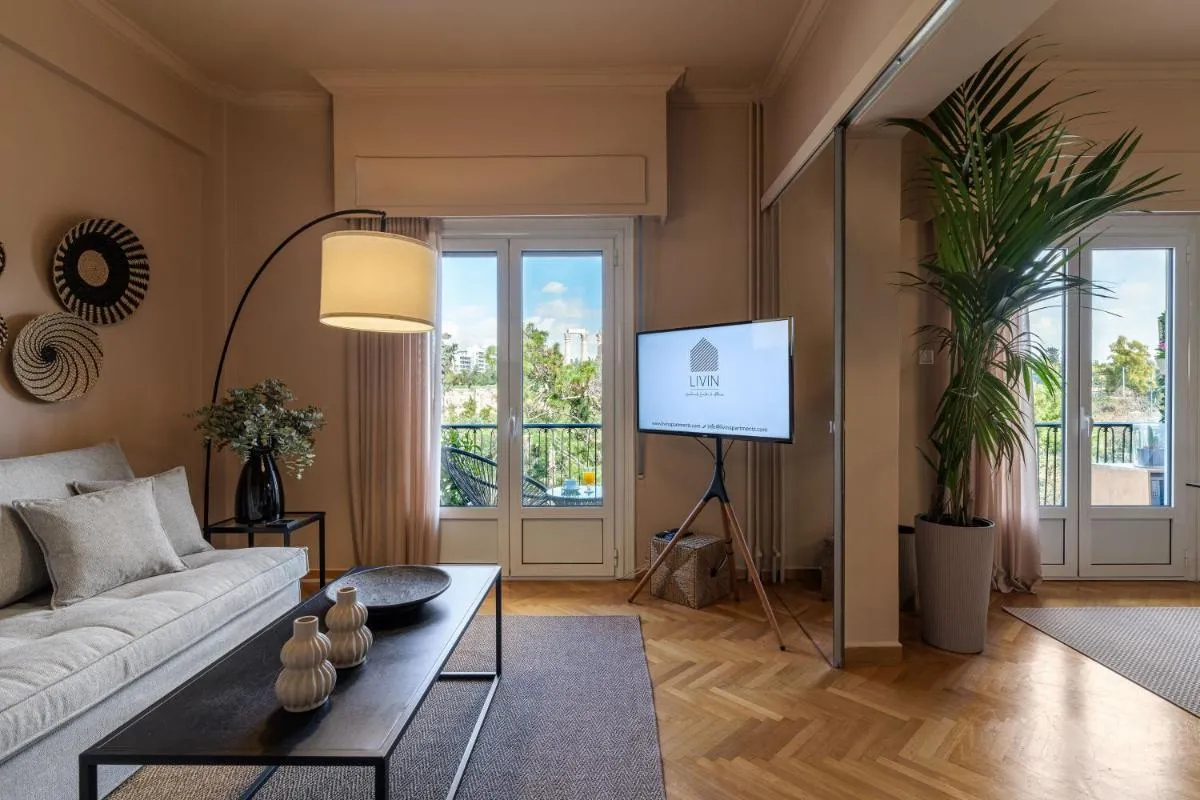 Image 5 of Stylish flat overlooking the temple of Zeus