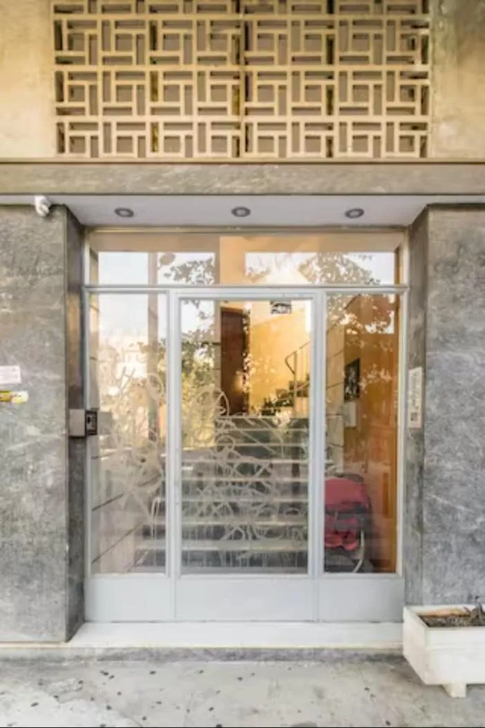 Image 5 of “Sunbow Jungle” – New Boutique Apt Downtown Athens