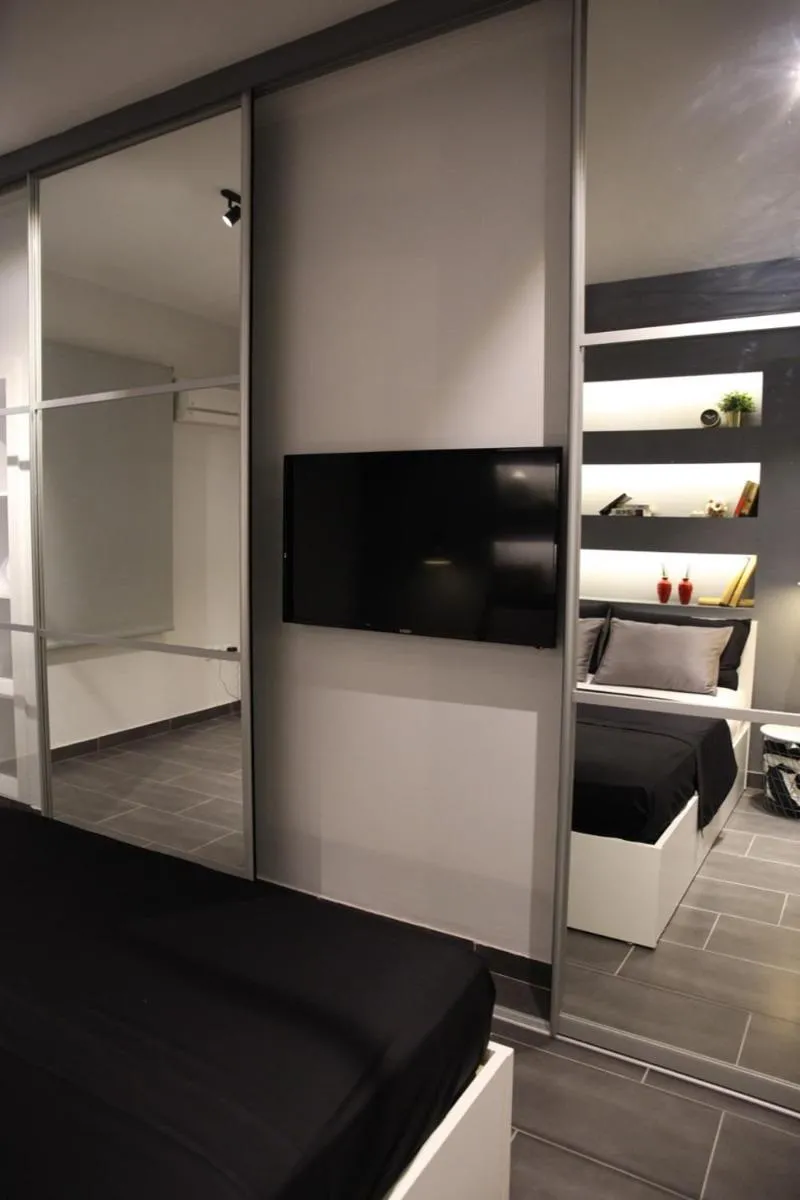 Image 3 of Super Stylish Apartments in Syntagma Square!
