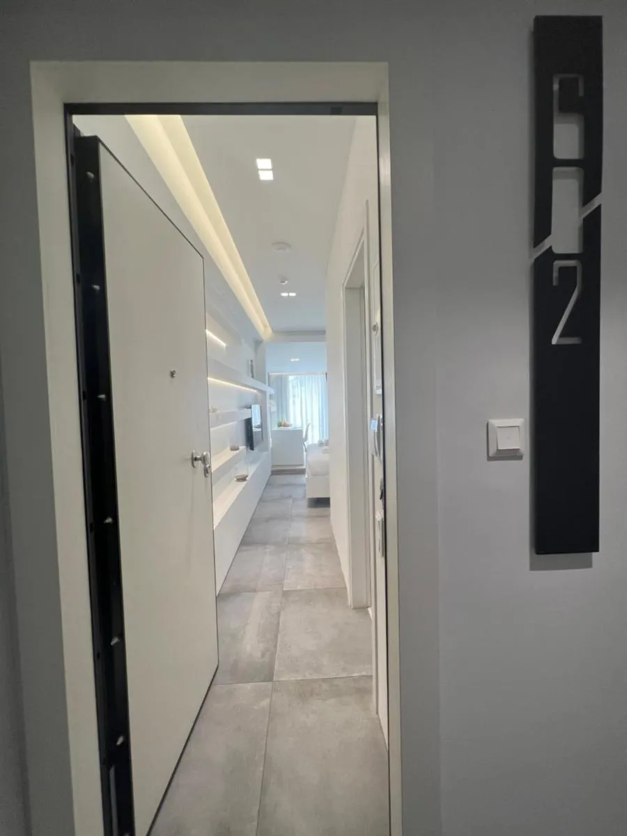 Image 3 of The Dazzling Glimpse Acropolis Suites