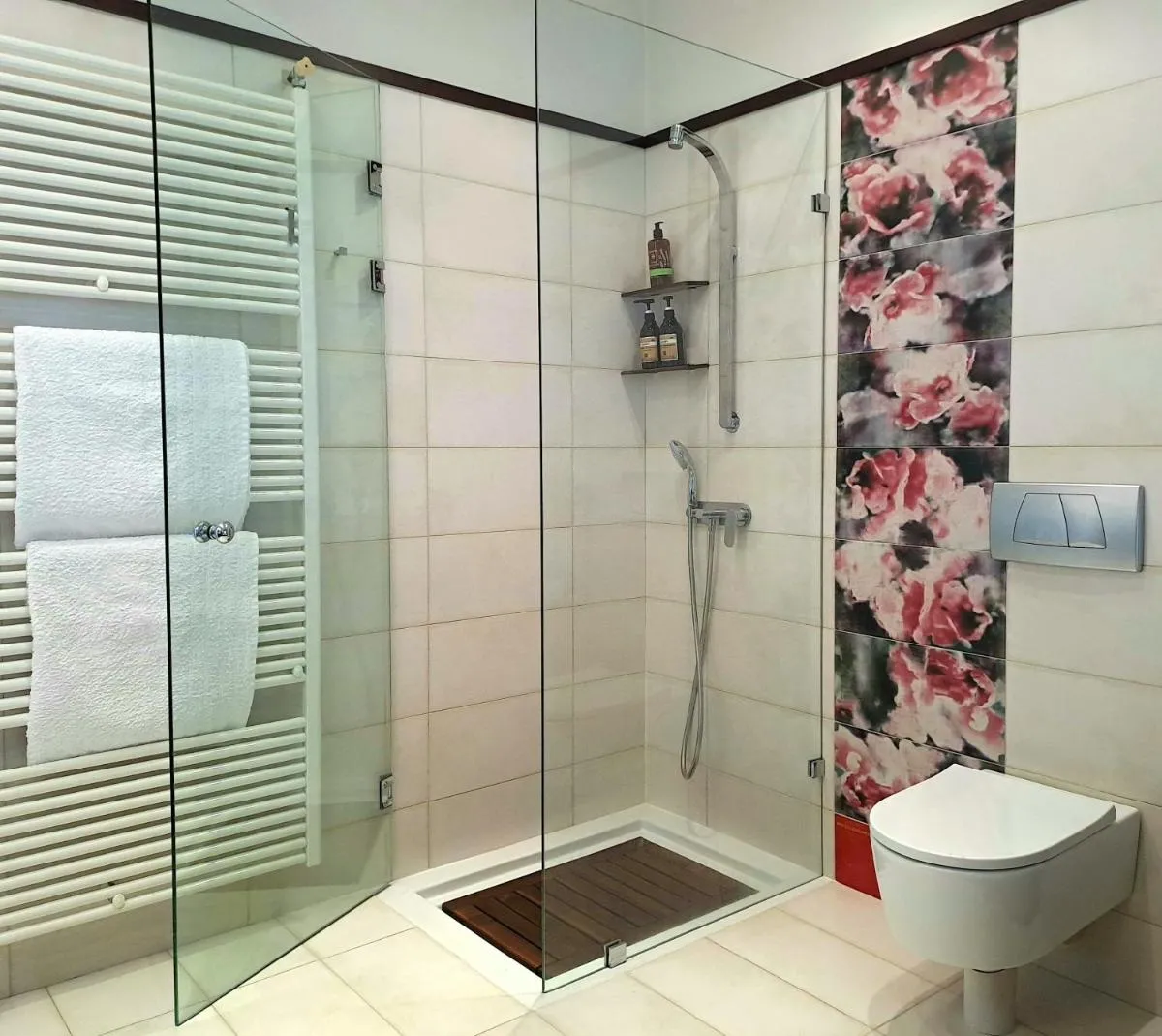 Image 2 of The Magnolia – Sophisticated residence