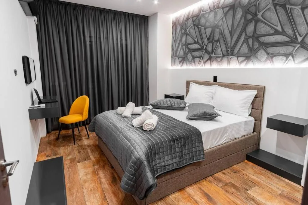Image 1 of The Modern Flat 25