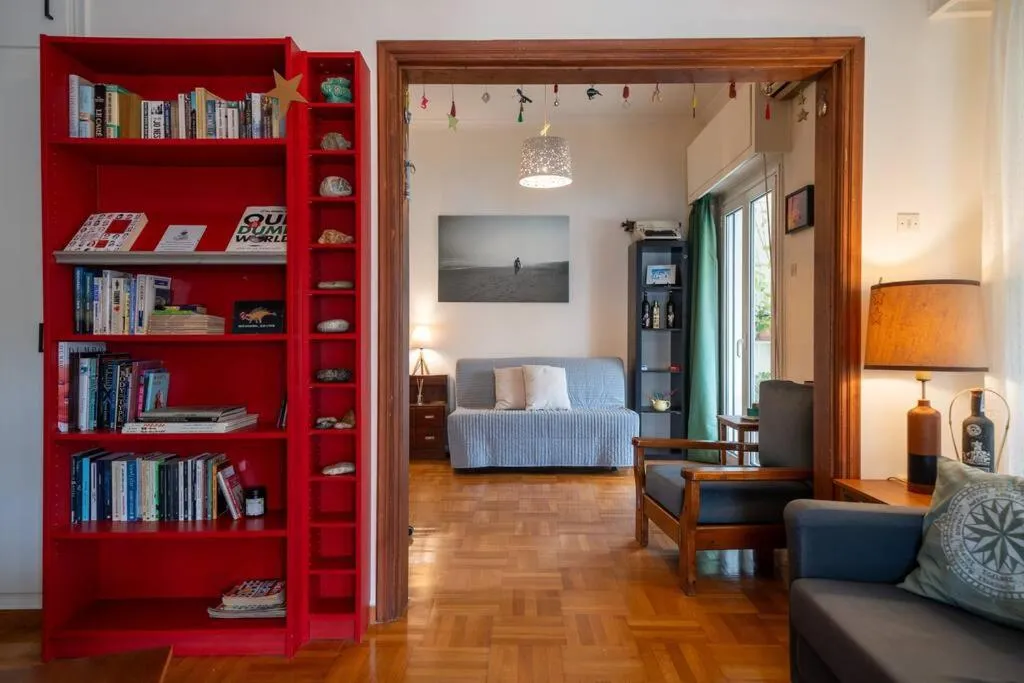 Image of Twin Heights: A Retro Home for 3