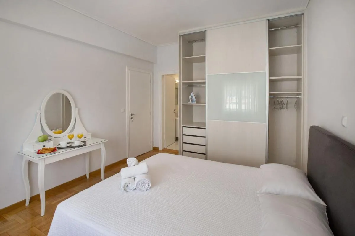 Image 6 of Upscale Luxury Athens Renovated Dream Home in One of the most Favorable Locations by National Gardens, Zoo & Hellenic Parliament in Syntagma and Stylish Exquisite Kolonaki neighborhood
