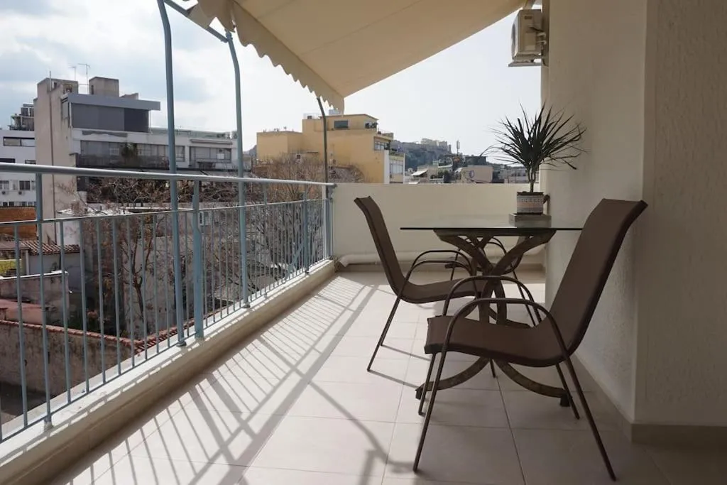Image 5 of Urban Apartment Psiri