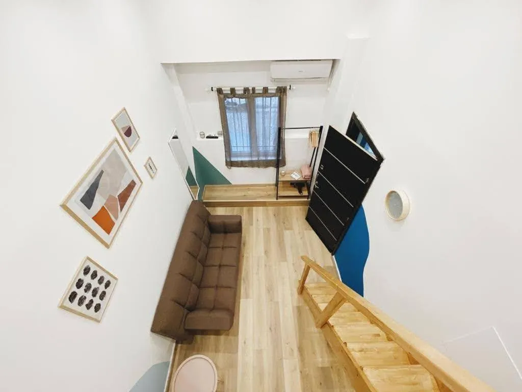 Image 1 of Velestinou Private Maisonette
