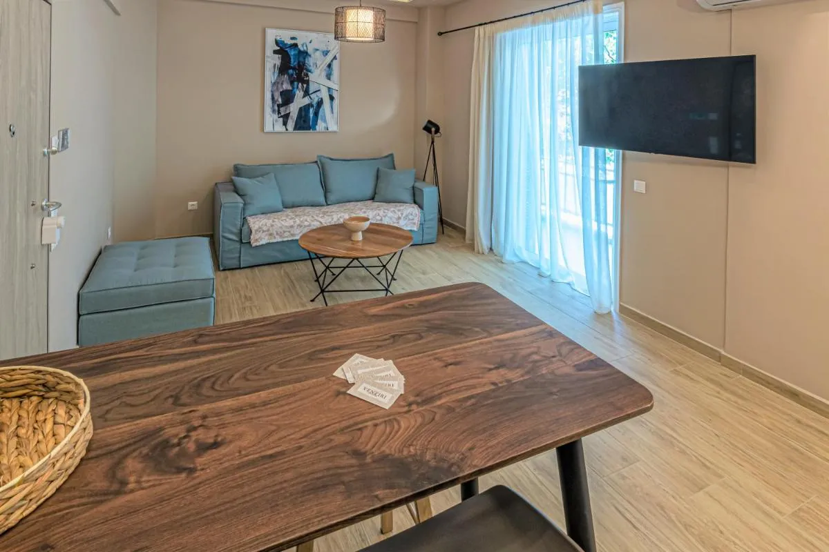 Image 4 of Ventiri Suite 2