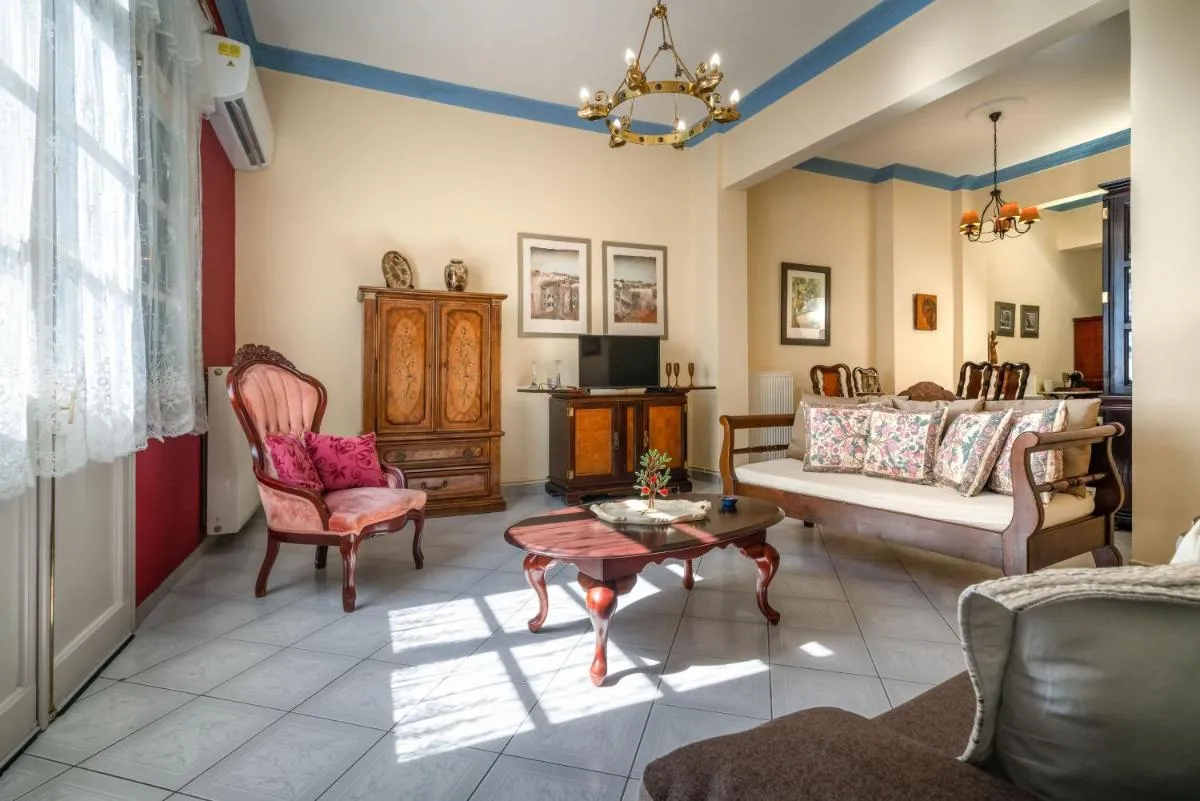 Image 1 of ViLLA127